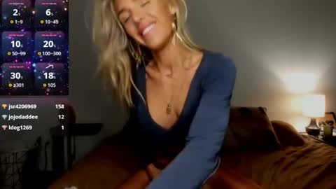 Snapshot of theselina_kyle chatting on June 11, 2026, 2:53 am Selina Kyle online show from June 11, 2026, 2:53 am