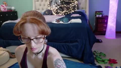 TheSexualDragon online show from April 3, 2026, 10:19 pm