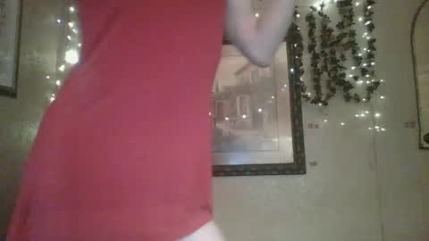 sillymillie0 online show from February 11, 2026, 3:50 pm