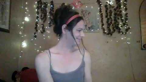 Snapshot of thesillymillie chatting on July 7, 2026, 12:02 am sillymillie0 online show from July 7, 2026, 12:02 am