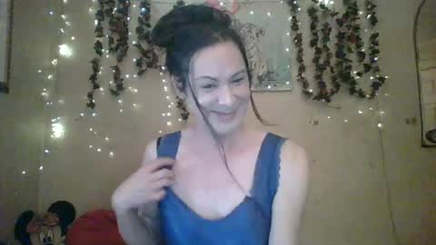 Snapshot of thesillymillie chatting on July 26, 2026, 6:04 pm sillymillie0 online show from July 26, 2026, 6:04 pm
