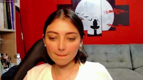 Snapshot of thesweethari chatting on January 23, 2025, 4:19 am I dont do real meetings My bio online show from January 23, 2025, 4:19 am