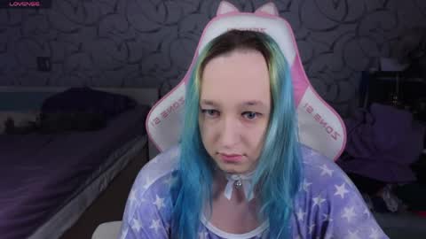 Snapshot of thetrixy chatting on April 7, 2026, 12:49 pm The Great And Powerful Trixie online show from April 7, 2026, 12:49 pm