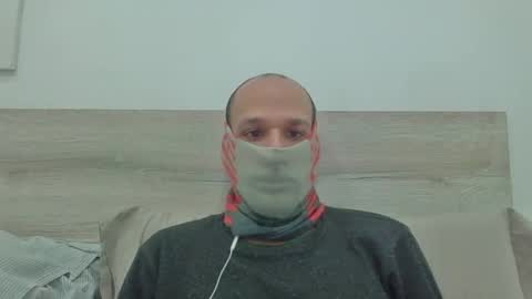 Snapshot of thetubedscarfguy chatting on February 14, 2025, 7:07 am Scarf guy online show from February 14, 2025, 7:07 am