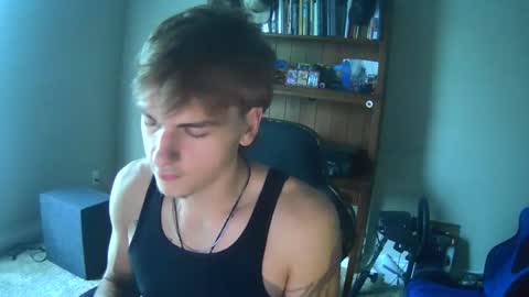 Snapshot of thevincegray chatting on June 1, 2026, 11:17 pm Vince online show from June 1, 2026, 11:17 pm