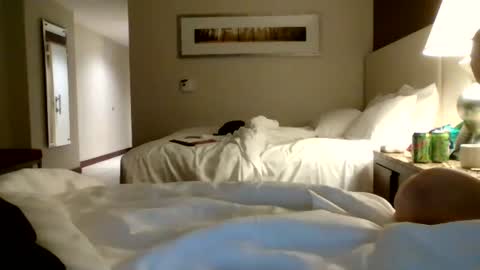 Snapshot of theycallmemellowthebreeze chatting on December 31, 2024, 6:59 am mellow online show from December 31, 2024, 6:59 am