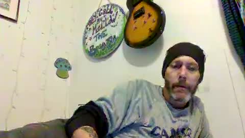 Snapshot of theycallmemellowthebreeze chatting on January 23, 2025, 2:23 am mellow online show from January 23, 2025, 2:23 am