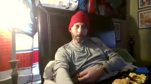 Snapshot of theycallmemellowthebreeze chatting on November 9, 2025, 1:09 pm mellow online show from November 9, 2025, 1:09 pm