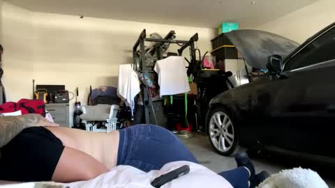 EslosLushes online show from September 22, 2025, 10:23 pm