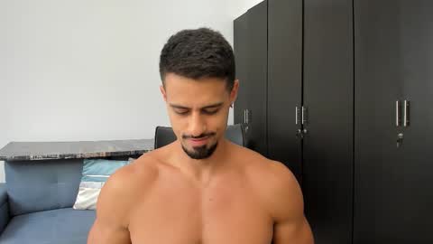 thiago_driussi online show from November 20, 2025, 9:03 pm