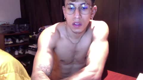 Snapshot of thiago_happy chatting on February 24, 2025, 3:23 am thiago_happy online show from February 24, 2025, 3:23 am