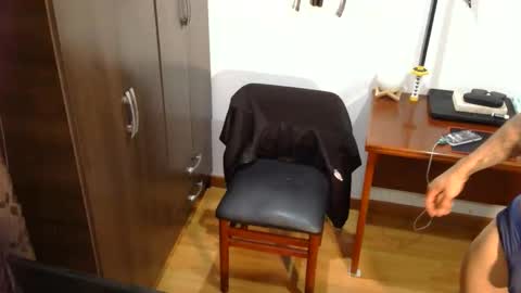 Snapshot of thiago_happy chatting on June 2, 2026, 1:18 am thiago_happy online show from June 2, 2026, 1:18 am