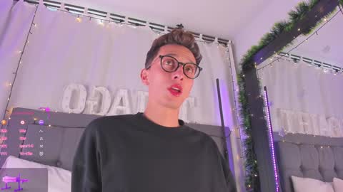 SanThiago online show from January 6, 2025, 8:28 pm