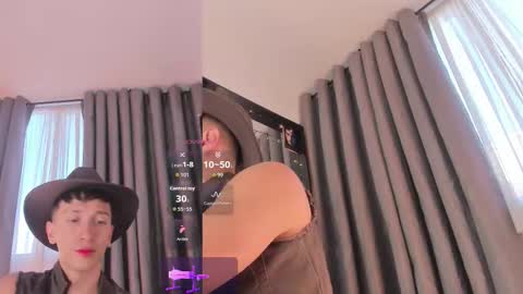 SanThiago online show from October 31, 2025, 9:49 pm