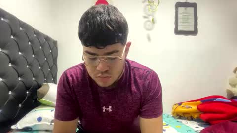 thiago_occonor online show from November 29, 2025, 7:06 pm