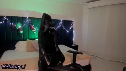 thiago_occonor online show from December 23, 2025, 4:10 am