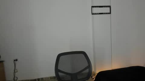 Snapshot of thiago_wc chatting on September 21, 2025, 2:24 am Thiago online show from September 21, 2025, 2:24 am