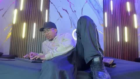 ThiagoBerry online show from February 4, 2026, 10:32 am