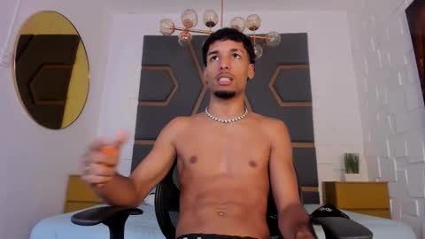 ThiagoFerreti online show from November 8, 2025, 8:40 pm