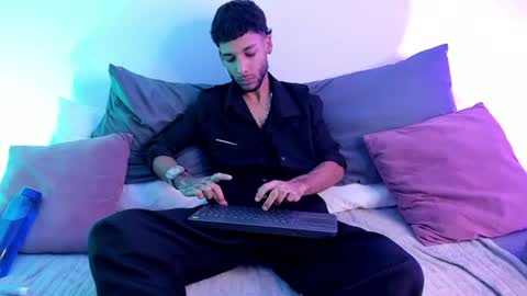 Snapshot of thiagoferreti_ chatting on June 25, 2026, 4:45 am ThiagoFerreti online show from June 25, 2026, 4:45 am