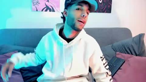 Snapshot of thiagoferreti_ chatting on July 7, 2026, 8:40 am ThiagoFerreti online show from July 7, 2026, 8:40 am