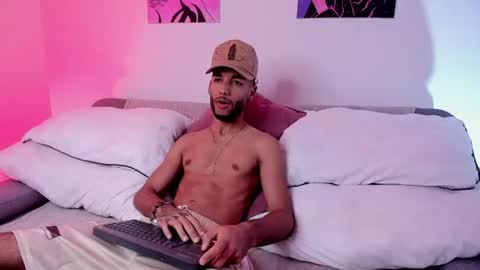 Snapshot of thiagoferreti_ chatting on July 27, 2026, 3:24 am ThiagoFerreti online show from July 27, 2026, 3:24 am