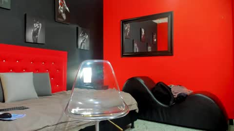 Thia Gomez online show from September 23, 2025, 12:08 pm