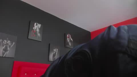 Thia Gomez online show from September 25, 2025, 12:20 pm