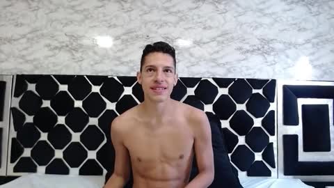 Thiago   online show from March 16, 2026, 1:04 pm