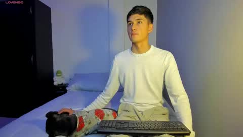 Thiago Wells online show from October 8, 2025, 8:17 pm