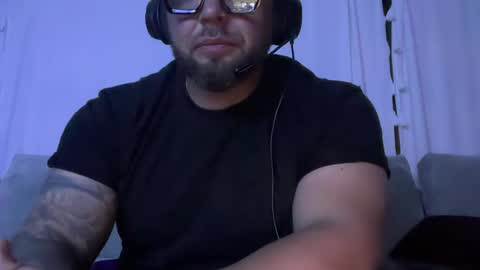 thiccbull12 online show from September 23, 2025, 10:40 am