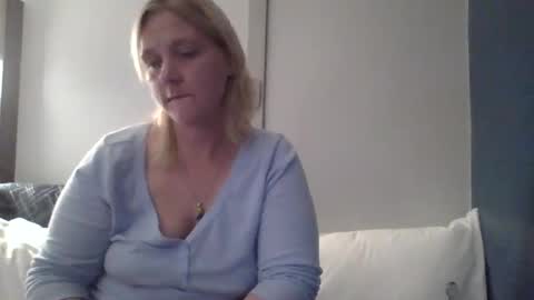 thickblonde_92 online show from November 8, 2025, 9:09 am