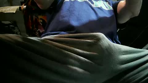 Snapshot of thickcock37 chatting on October 14, 2025, 2:18 pm Thickcock37 online show from October 14, 2025, 2:18 pm