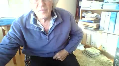 Snapshot of thickcockat71 chatting on June 11, 2026, 12:19 am Thickcockat71 online show from June 11, 2026, 12:19 am