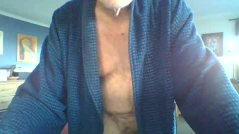Snapshot of thickcockat71 chatting on July 19, 2026, 8:23 pm Thickcockat71 online show from July 19, 2026, 8:23 pm
