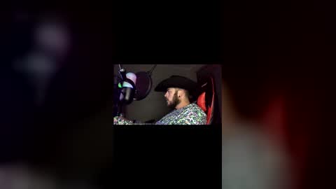 Snapshot of thickdicktay chatting on May 4, 2026, 5:03 am thickdicktay online show from May 4, 2026, 5:03 am