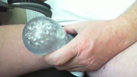 Snapshot of thickinboise chatting on April 10, 2026, 4:33 pm C2C With Me online show from April 10, 2026, 4:33 pm