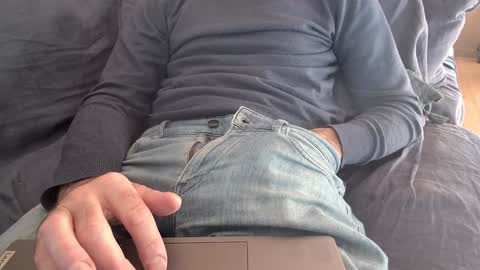 Thickru online show from February 6, 2025, 1:54 pm