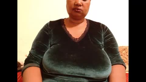 Snapshot of thicksexymellons chatting on October 26, 2025, 6:47 pm Pat online show from October 26, 2025, 6:47 pm