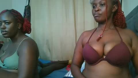 thicky_rue2 online show from June 22, 2026, 3:25 am