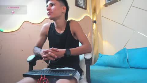 Snapshot of thiiago_xxx chatting on July 25, 2026, 2:03 pm Thiago online show from July 25, 2026, 2:03 pm
