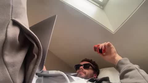 Thinking About This New Girl online show from March 6, 2025, 2:29 pm