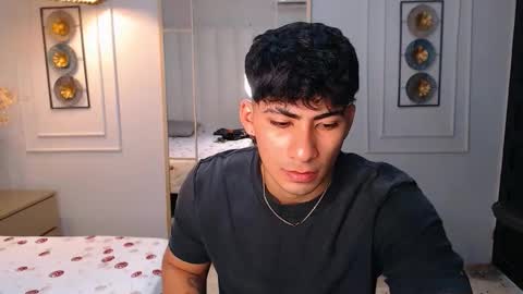 MICHAEL AND CRISS online show from December 21, 2025, 9:22 pm