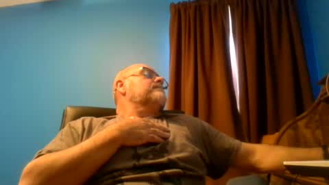 Snapshot of thisguy374 chatting on July 2, 2026, 11:38 am thisguy374 online show from July 2, 2026, 11:38 am