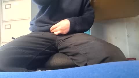 thobbincock online show from May 1, 2026, 2:32 pm