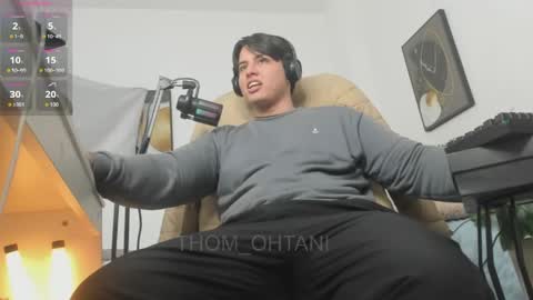 Snapshot of thom_ohtani chatting on May 27, 2026, 1:35 am thom_ohtani online show from May 27, 2026, 1:35 am
