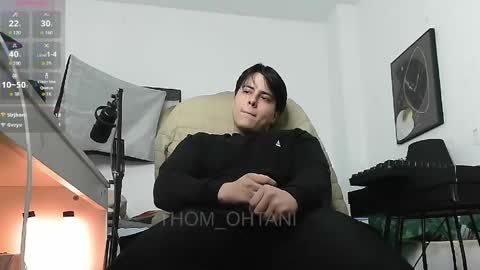 Snapshot of thom_ohtani chatting on May 28, 2026, 6:49 pm thom_ohtani online show from May 28, 2026, 6:49 pm