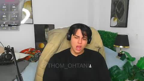 Snapshot of thom_ohtani chatting on May 29, 2026, 4:16 pm thom_ohtani online show from May 29, 2026, 4:16 pm