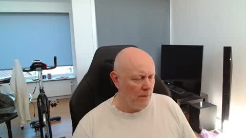 Snapshot of thomas315627 chatting on May 25, 2026, 6:19 am thomas315627 online show from May 25, 2026, 6:19 am