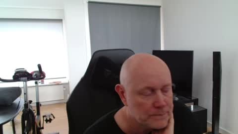 Snapshot of thomas806035 chatting on July 7, 2026, 11:36 am thomas806035 online show from July 7, 2026, 11:36 am
